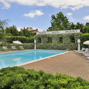 Savoia Regency Hotell